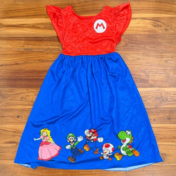 Kids Super Mario Satinet Red and Blue Nightgown Size 6/6x - Picture 1 of 7